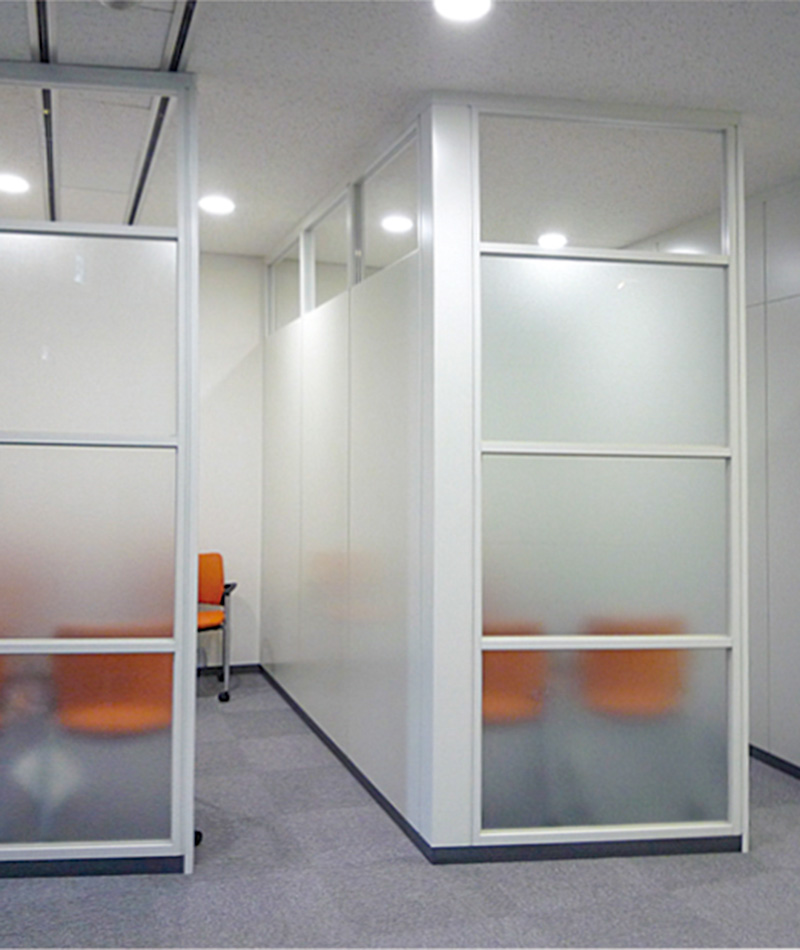 施工例4　オフィス(会議室)